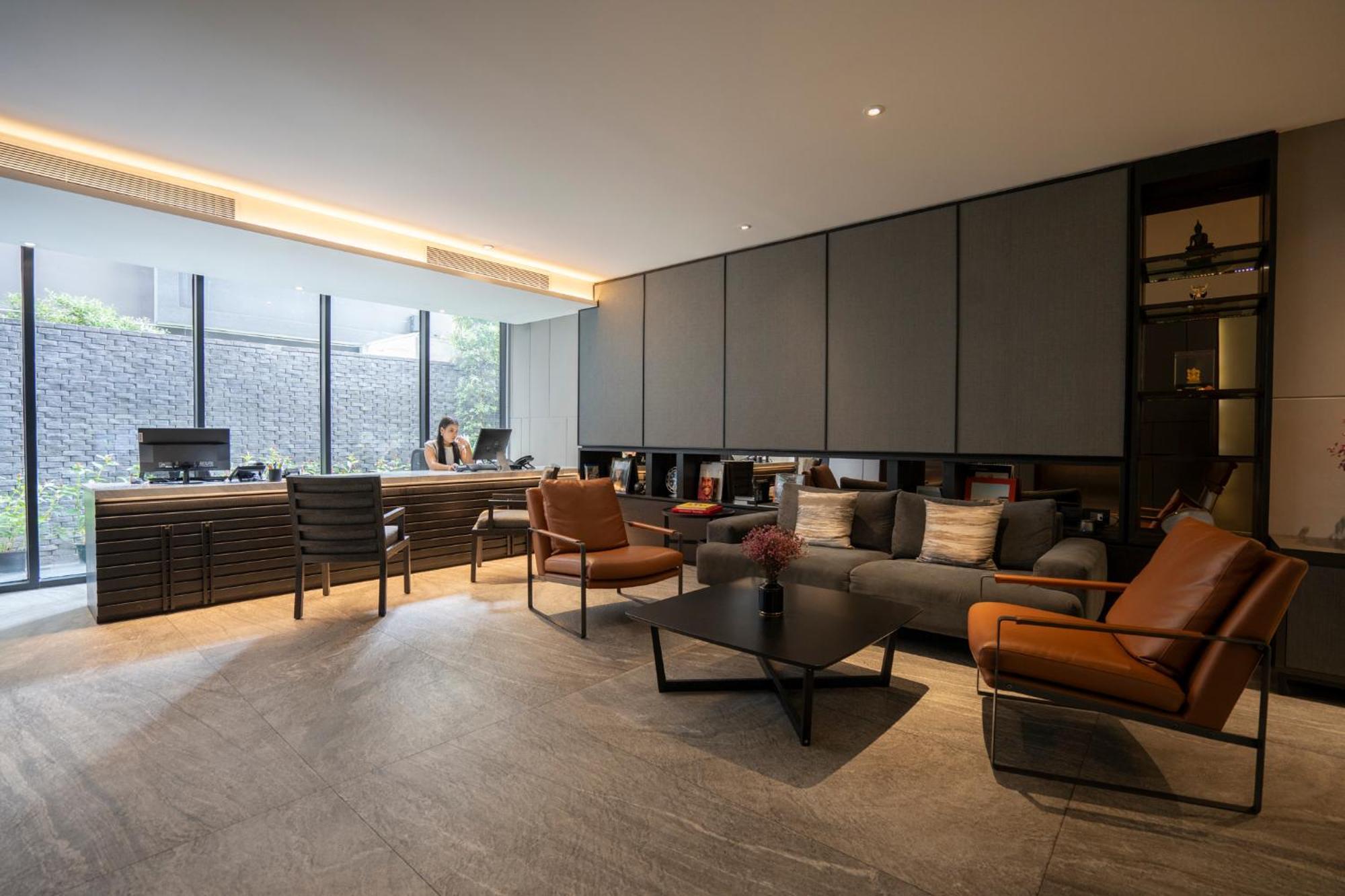 Walton Suites Sukhumvit Bangkok Luaran gambar