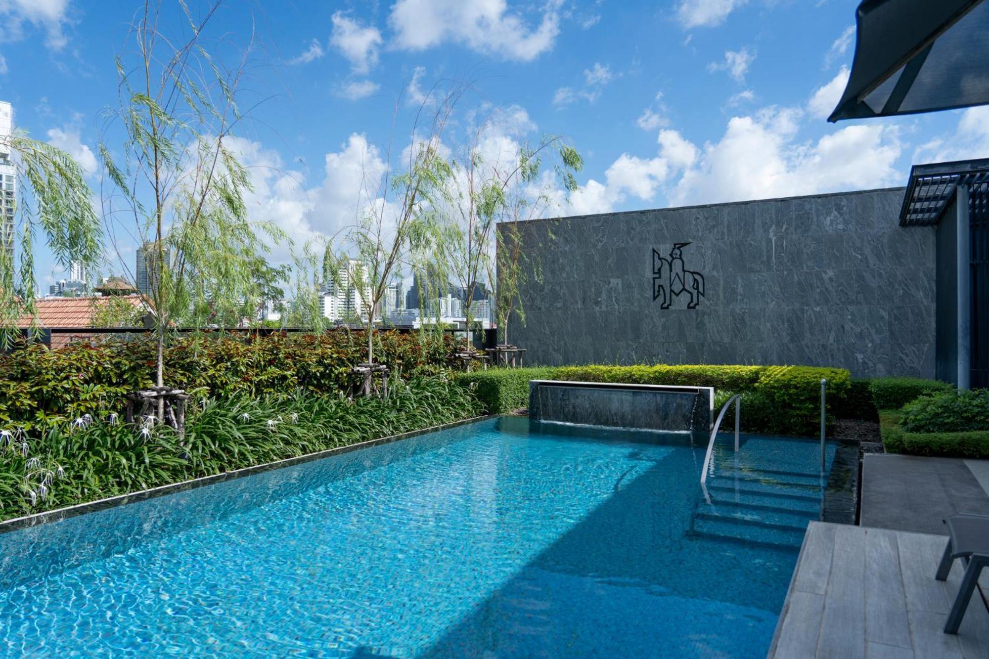 Walton Suites Sukhumvit Bangkok Luaran gambar