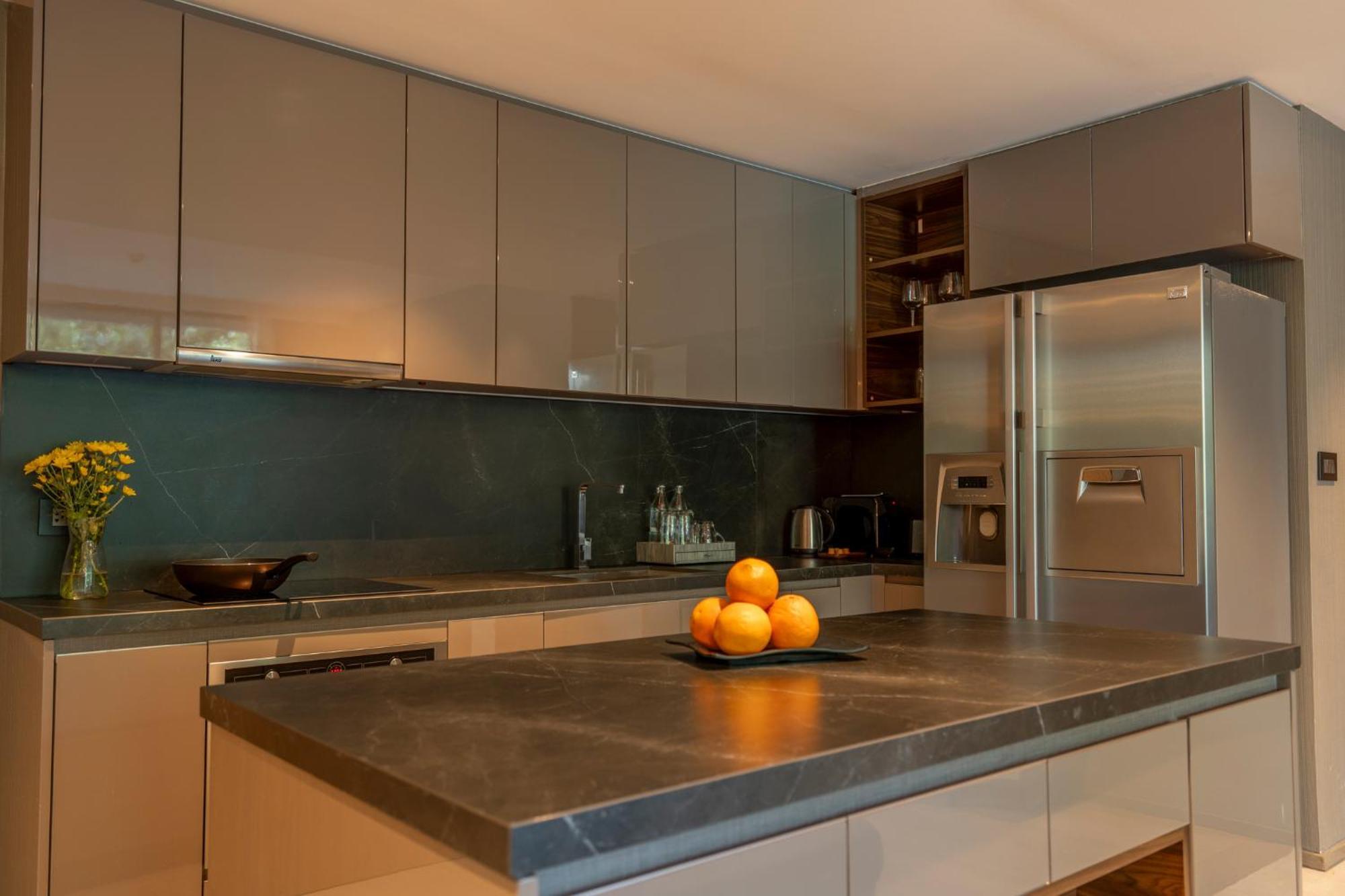 Walton Suites Sukhumvit Bangkok Luaran gambar