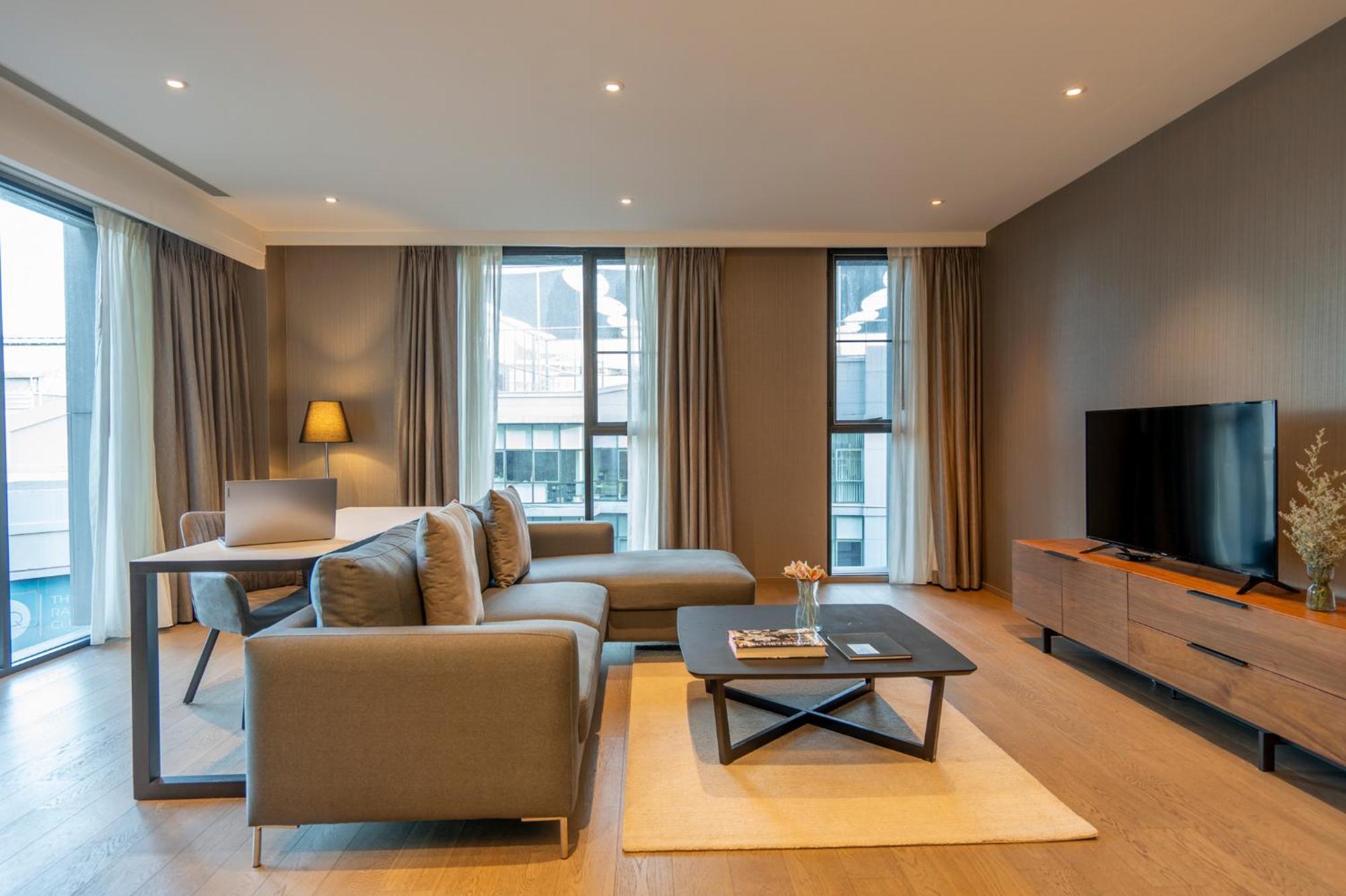 Walton Suites Sukhumvit Bangkok Luaran gambar