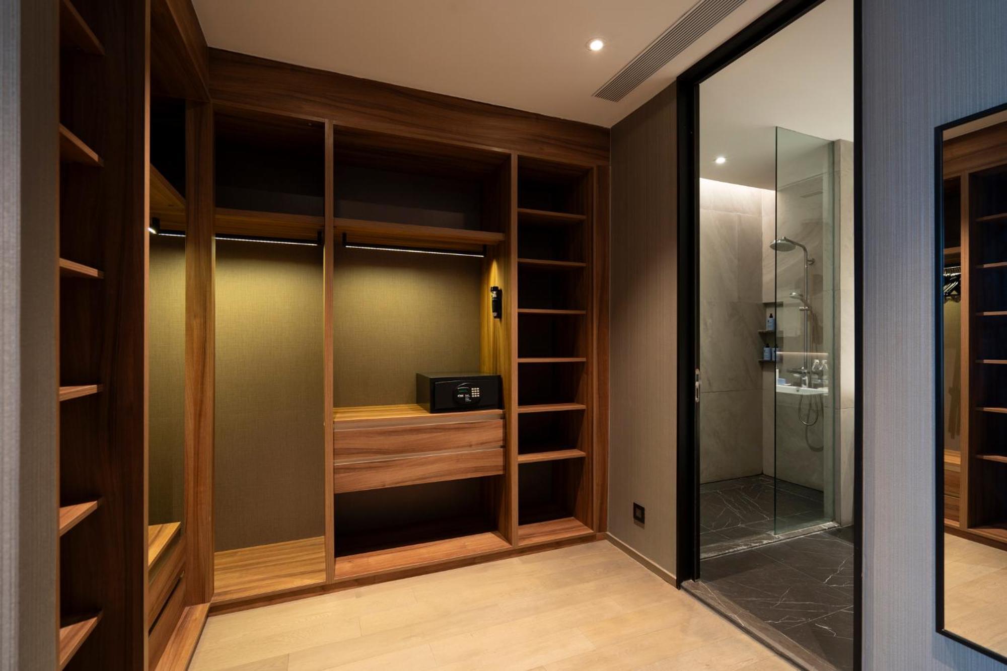 Walton Suites Sukhumvit Bangkok Luaran gambar