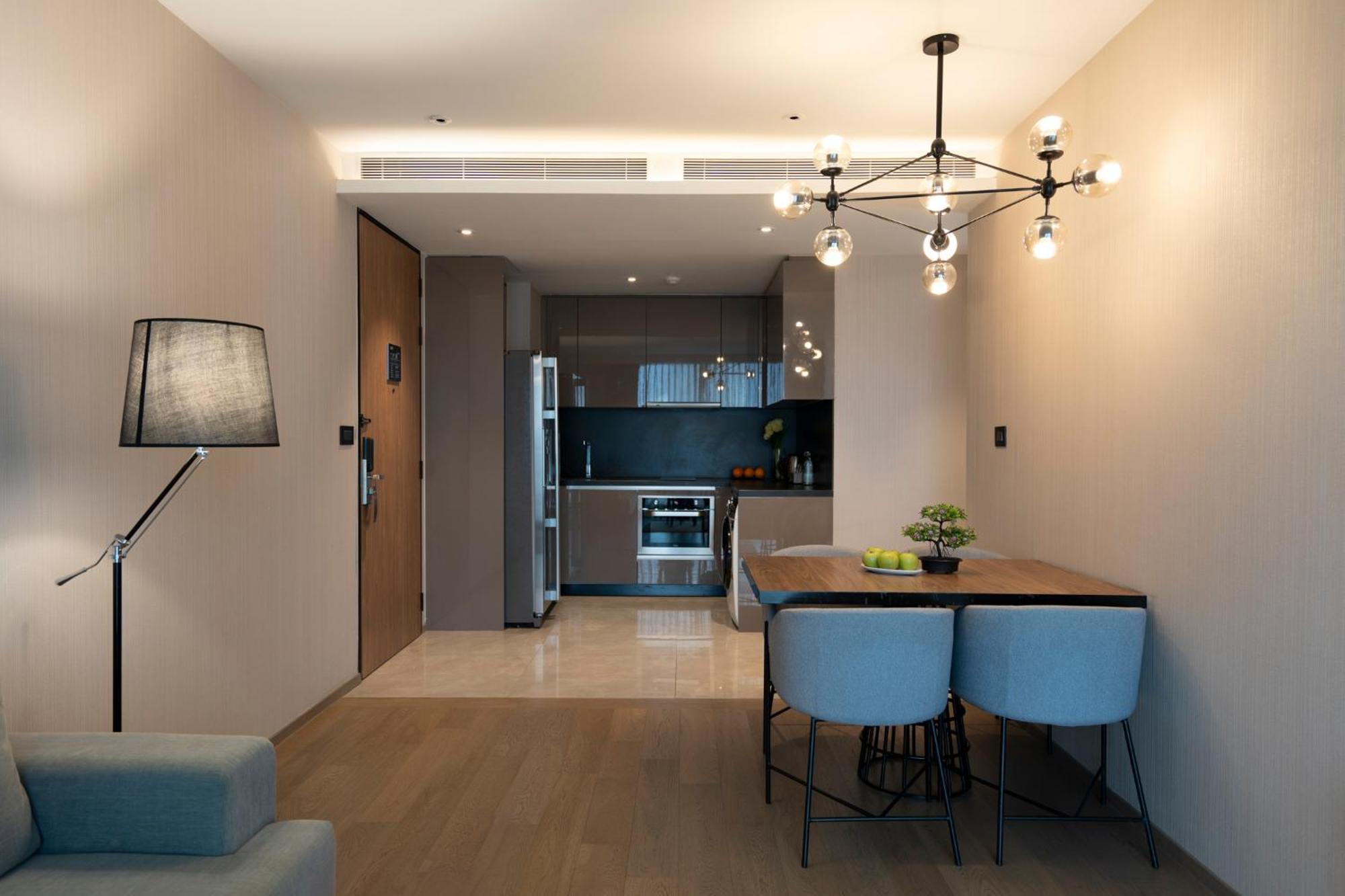 Walton Suites Sukhumvit Bangkok Luaran gambar