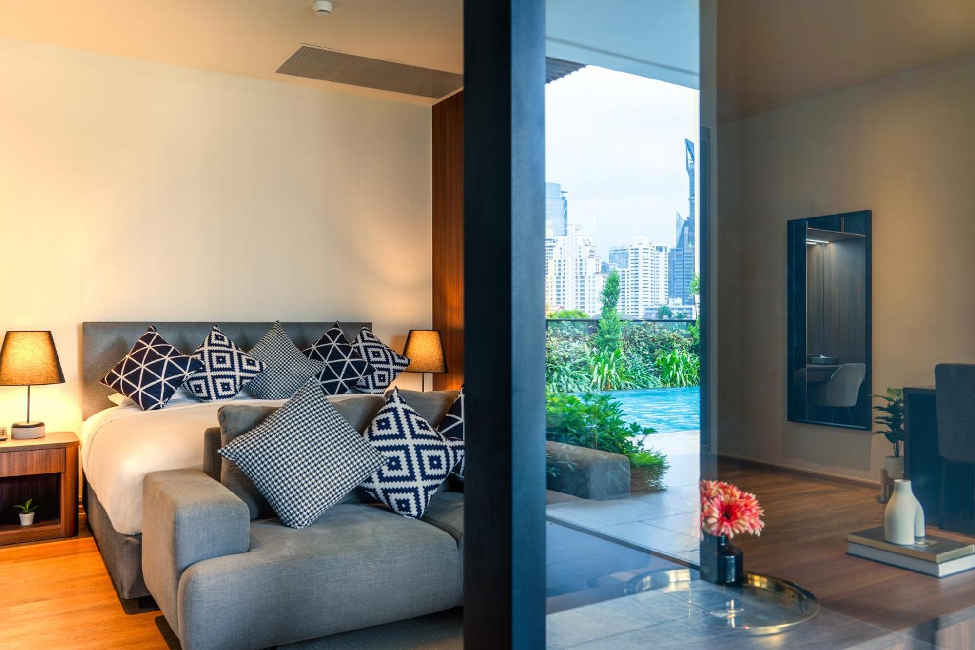 Walton Suites Sukhumvit Bangkok Luaran gambar